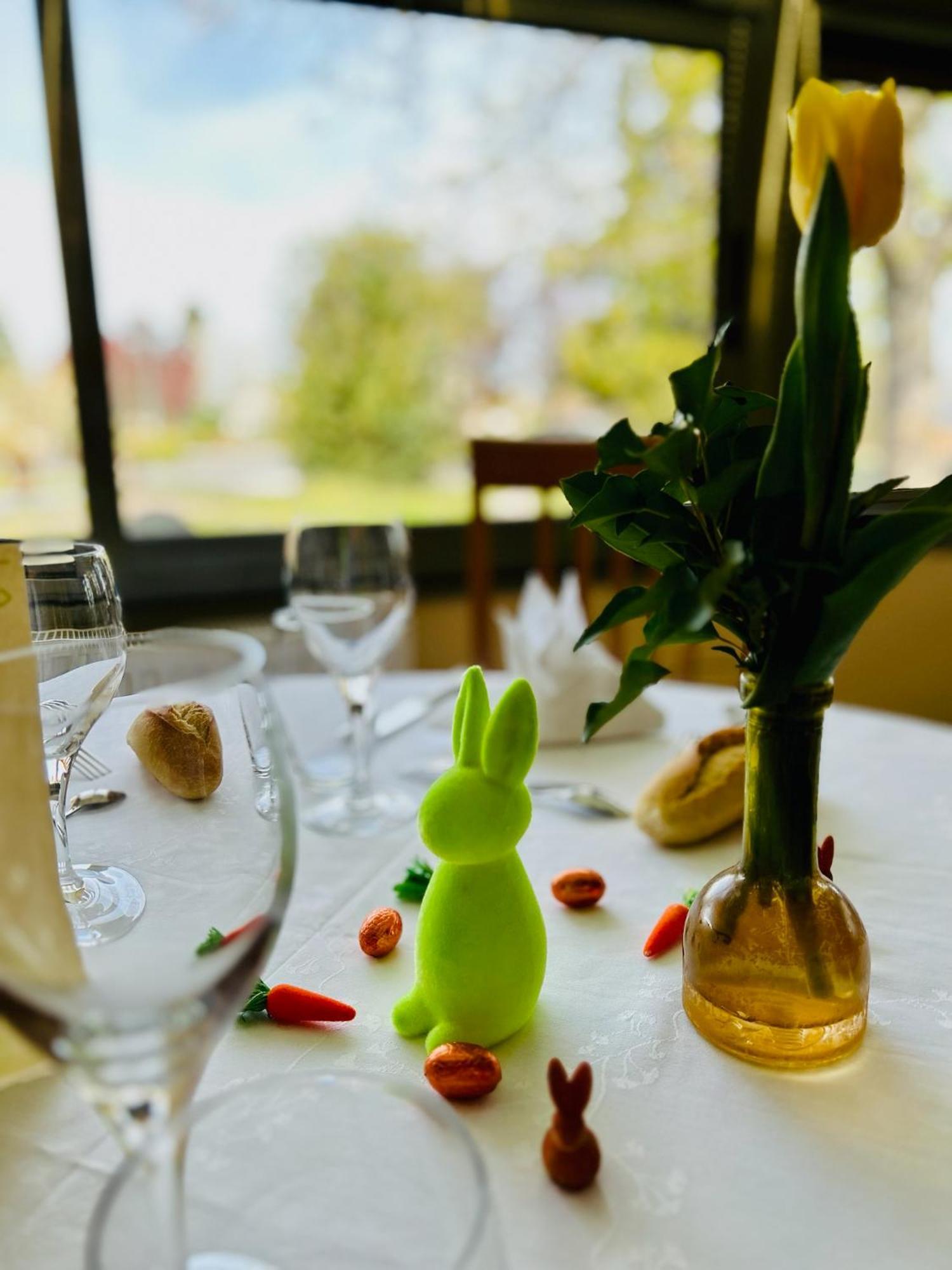 Hotel Poste Et Champanne Бриуд Екстериор снимка